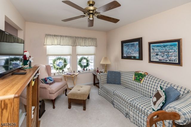 208 Canal Way, Hackettstown Town, NJ 07840