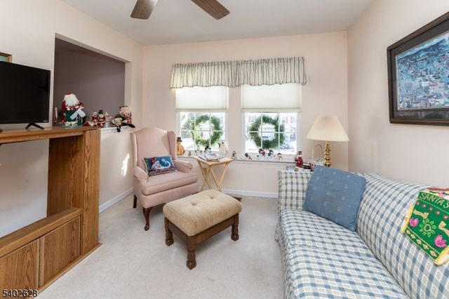 208 Canal Way, Hackettstown Town, NJ 07840