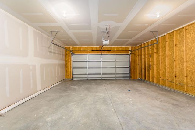 448 Trails Head Ct, Goddard, KS 67052