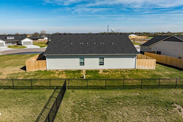 448 Trails Head Ct, Goddard, KS 67052
