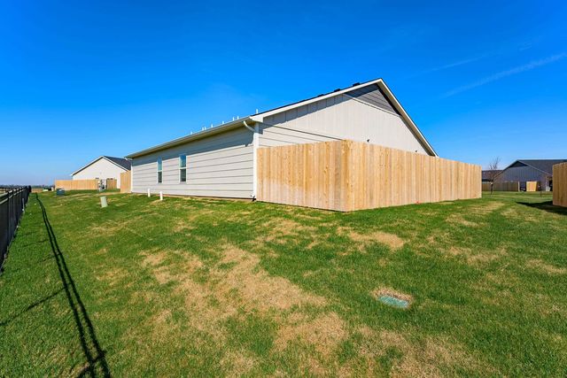 448 Trails Head Ct, Goddard, KS 67052
