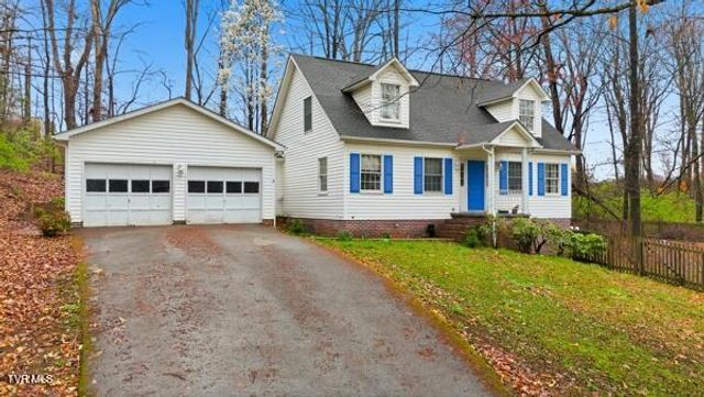 17611 Mahogany Drive, Abingdon, VA 24210