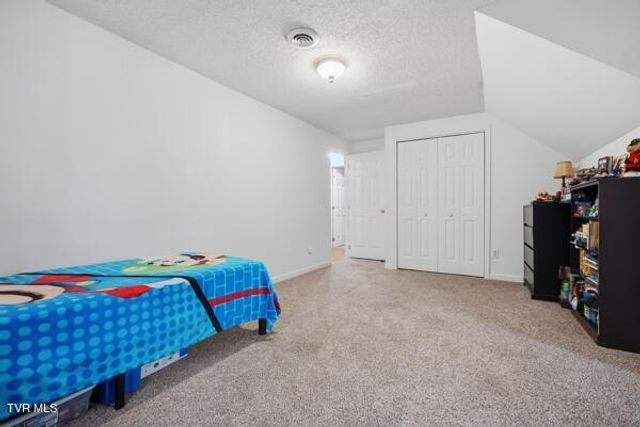 17611 Mahogany Drive, Abingdon, VA 24210