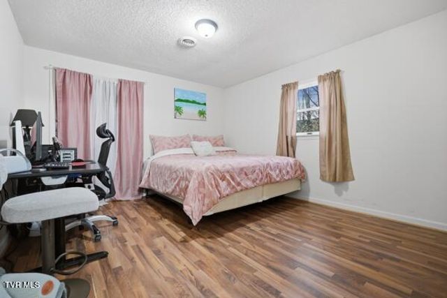 17611 Mahogany Drive, Abingdon, VA 24210