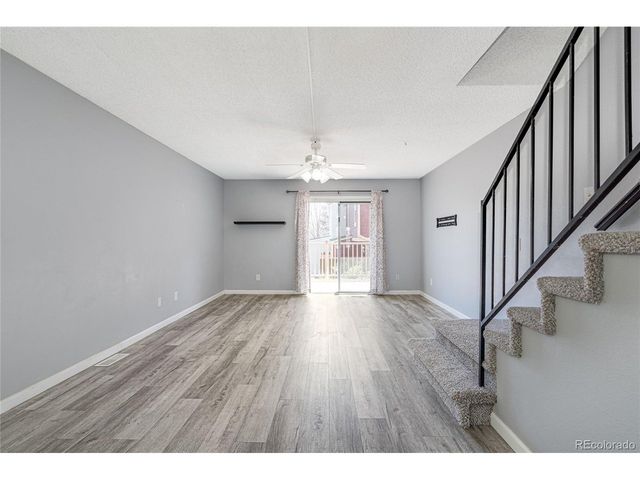 6712 S Holland Way, Littleton, CO 80128