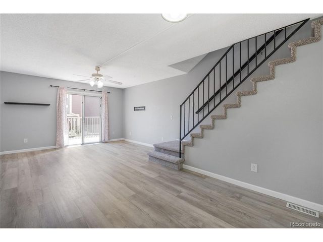 6712 S Holland Way, Littleton, CO 80128