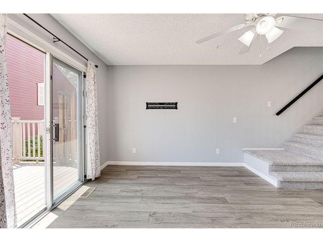 6712 S Holland Way, Littleton, CO 80128