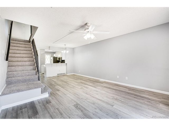 6712 S Holland Way, Littleton, CO 80128