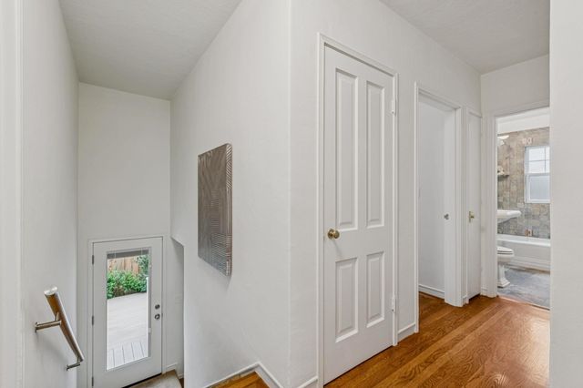 3938 3938 Oakmore Rd, Oakland, CA 94602