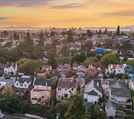 3938 3938 Oakmore Rd, Oakland, CA 94602