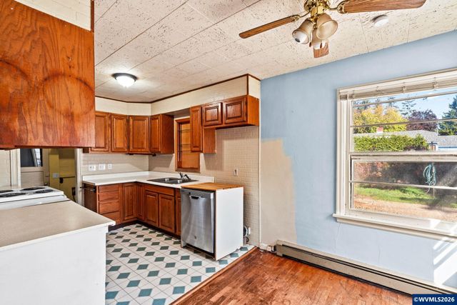5150 SW Blueberry Dr, Corvallis, OR 97333