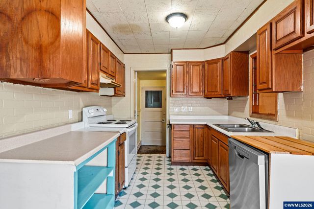 5150 SW Blueberry Dr, Corvallis, OR 97333