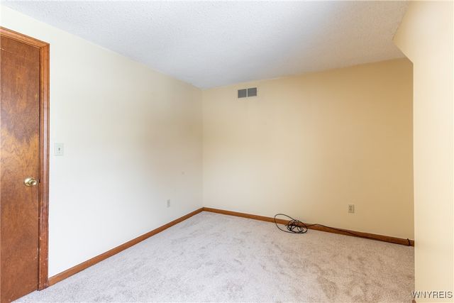 47 John Paul Ct Court, Buffalo, NY 14206