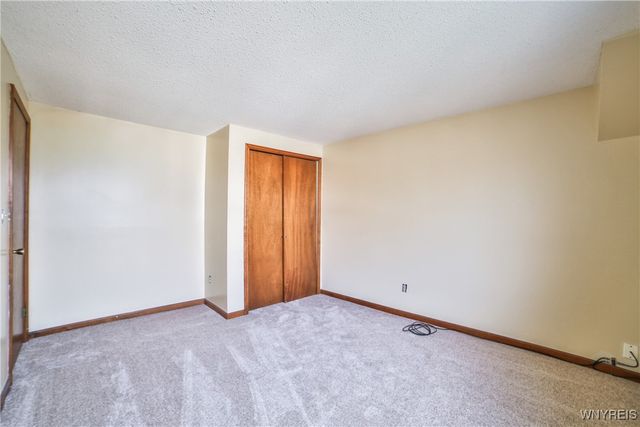 47 John Paul Ct Court, Buffalo, NY 14206