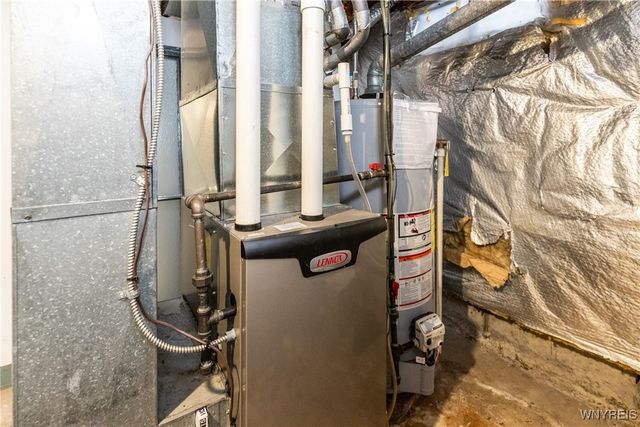 47 John Paul Ct Court, Buffalo, NY 14206