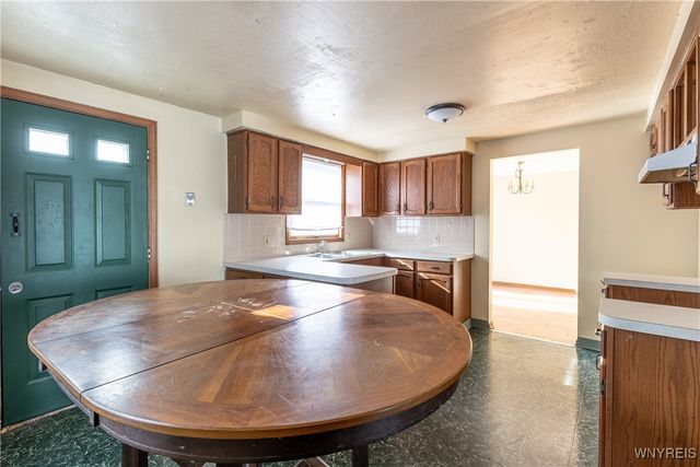 47 John Paul Ct Court, Buffalo, NY 14206