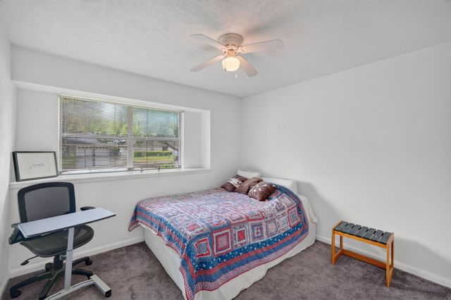 9810 Halliford Drive, Houston, TX 77031