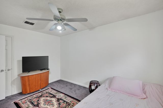 9810 Halliford Drive, Houston, TX 77031