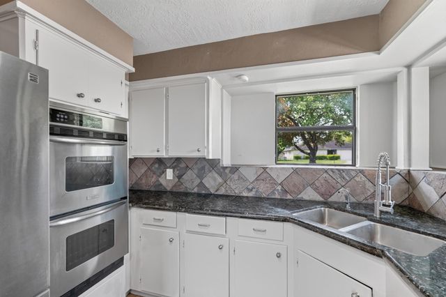 9810 Halliford Drive, Houston, TX 77031