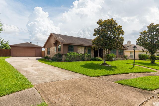 9810 Halliford Drive, Houston, TX 77031