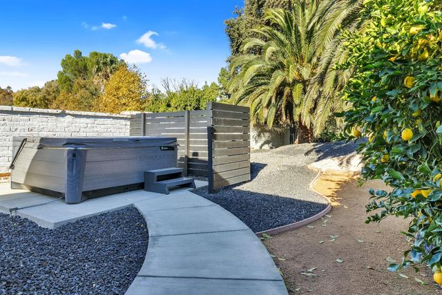 44366 Clubhouse Dr, El Macero, CA 95618