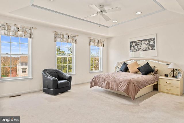 10 ALMOND CT, Lafayette Hill, PA 19444