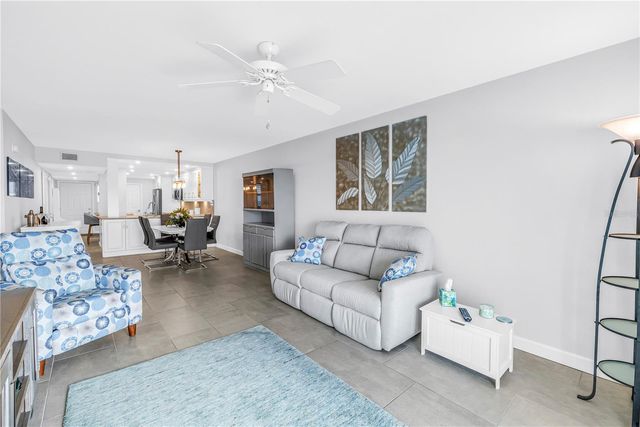 6001 BAHIA DEL MAR CIRCLE 328, St Petersburg, FL 33715