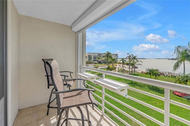 6001 BAHIA DEL MAR CIRCLE 328, St Petersburg, FL 33715