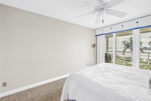 6001 BAHIA DEL MAR CIRCLE 328, St Petersburg, FL 33715