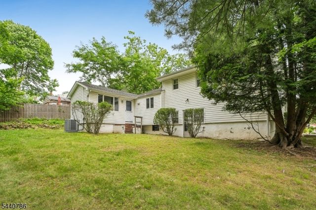 3 Shelley Ter, West Orange Twp., NJ 07052