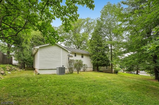 3 Shelley Ter, West Orange Twp., NJ 07052