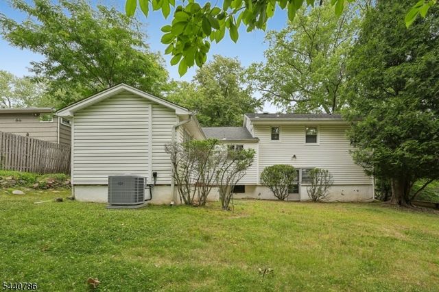 3 Shelley Ter, West Orange Twp., NJ 07052