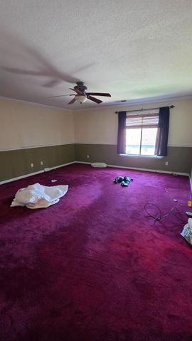 1167 Royal Blue Dr, Stockton, CA 95206