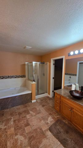 1167 Royal Blue Dr, Stockton, CA 95206