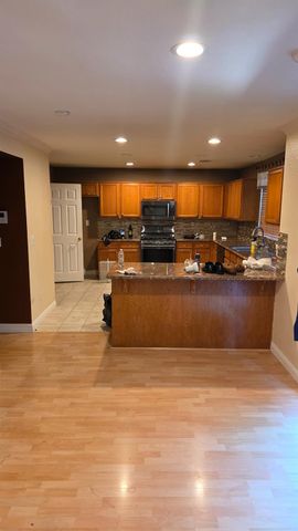 1167 Royal Blue Dr, Stockton, CA 95206