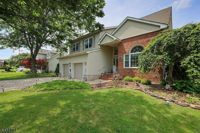 9 Lane Rd, Hillsborough Twp., NJ 08844