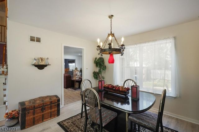 9 Lane Rd, Hillsborough Twp., NJ 08844