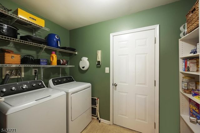 9 Lane Rd, Hillsborough Twp., NJ 08844
