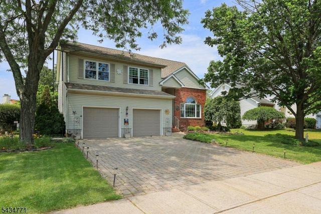 9 Lane Rd, Hillsborough Twp., NJ 08844