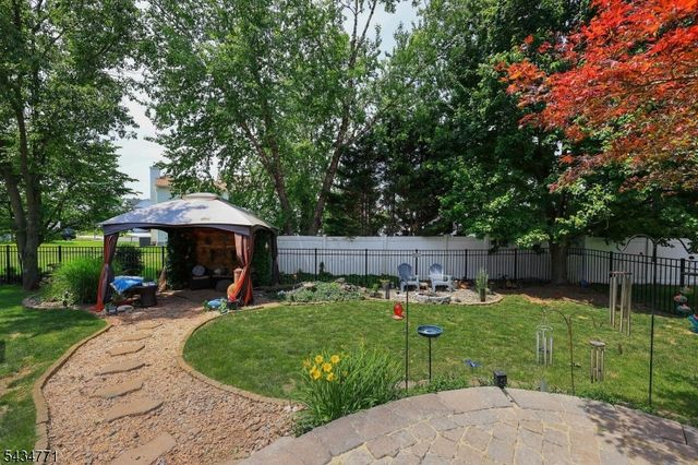 9 Lane Rd, Hillsborough Twp., NJ 08844
