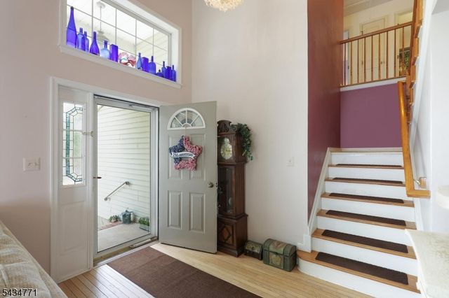 9 Lane Rd, Hillsborough Twp., NJ 08844