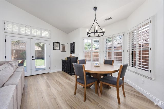 7412 Feather River Drive, Bakersfield, CA 93308