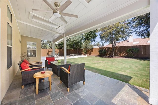 7412 Feather River Drive, Bakersfield, CA 93308