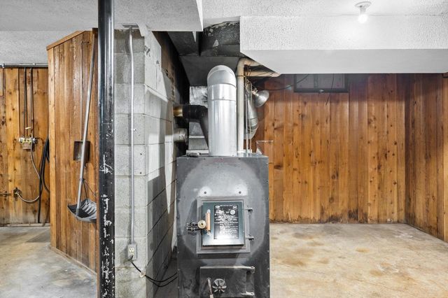 126 E Oak Crest DRIVE, Wales, WI 53183