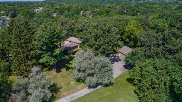 126 E Oak Crest DRIVE, Wales, WI 53183