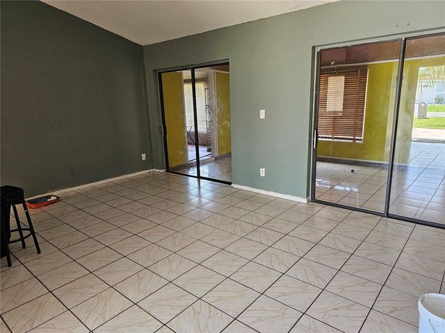 102 WHITEHALL WAY, Kissimmee, FL 34758