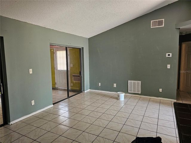 102 WHITEHALL WAY, Kissimmee, FL 34758