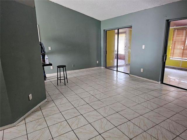 102 WHITEHALL WAY, Kissimmee, FL 34758