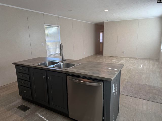 654 Quaker Road, Newberry, SC 29108