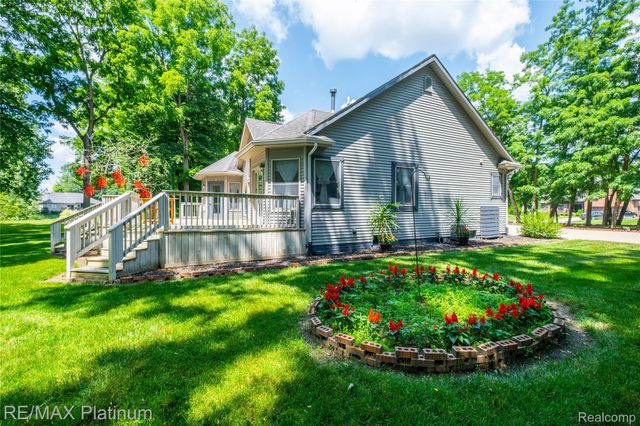13268 Harborview Drive, Fenton Charter Township, MI 48451